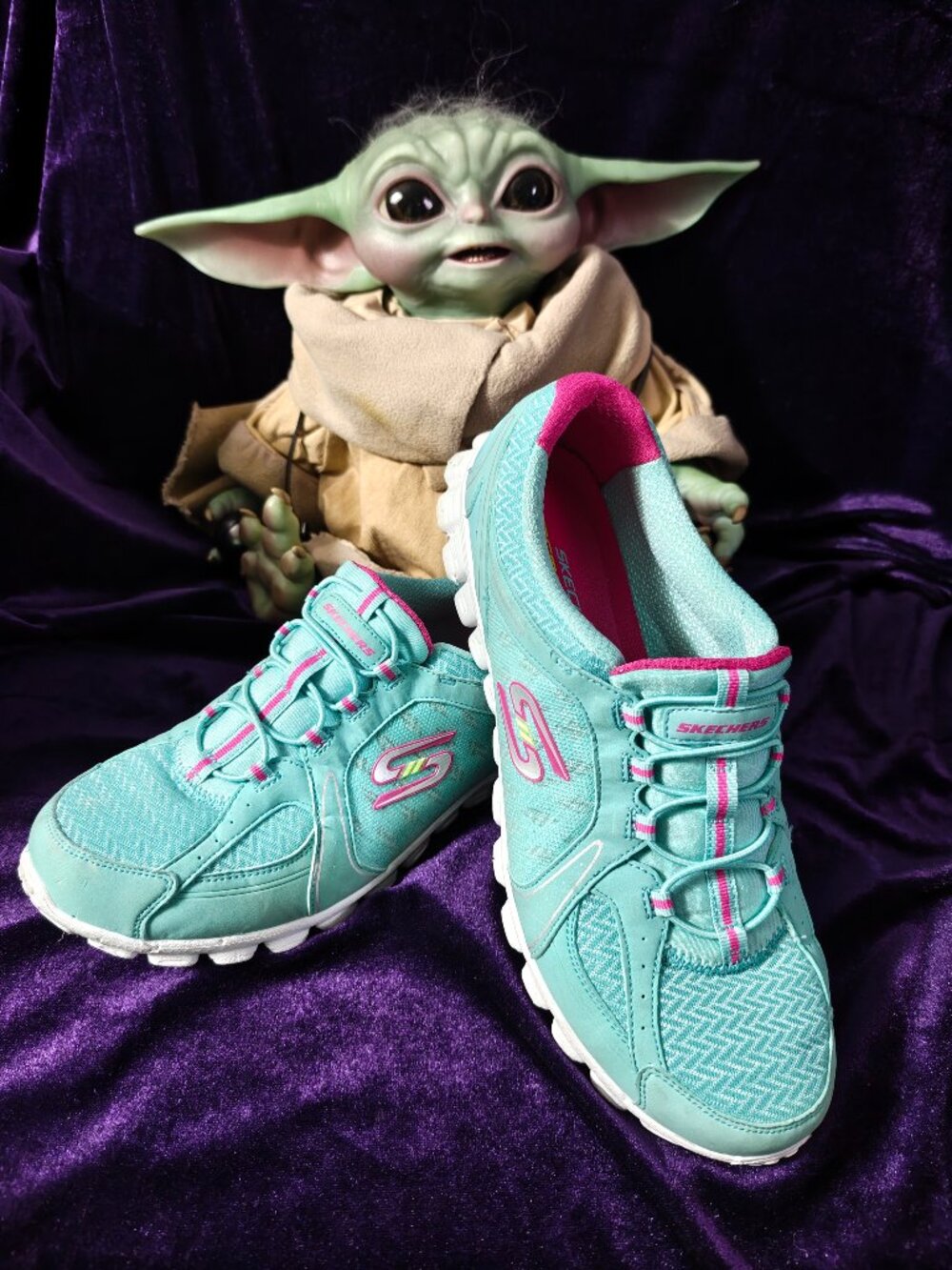 Skechers Women's Flex Fusion Slip-On Sneakers in Mint Green & Pink - size 11
